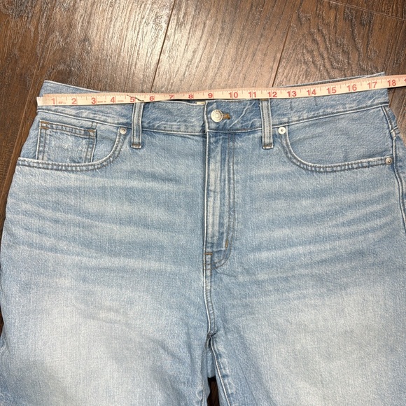Madewell Women's Baggy Jean Shorts - Picture 8 of 10